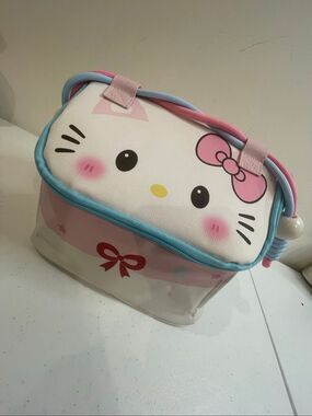 Hello Kitty Toiletry Cosmetic Travel Bag Pink Blue Bow Zipper Organizer